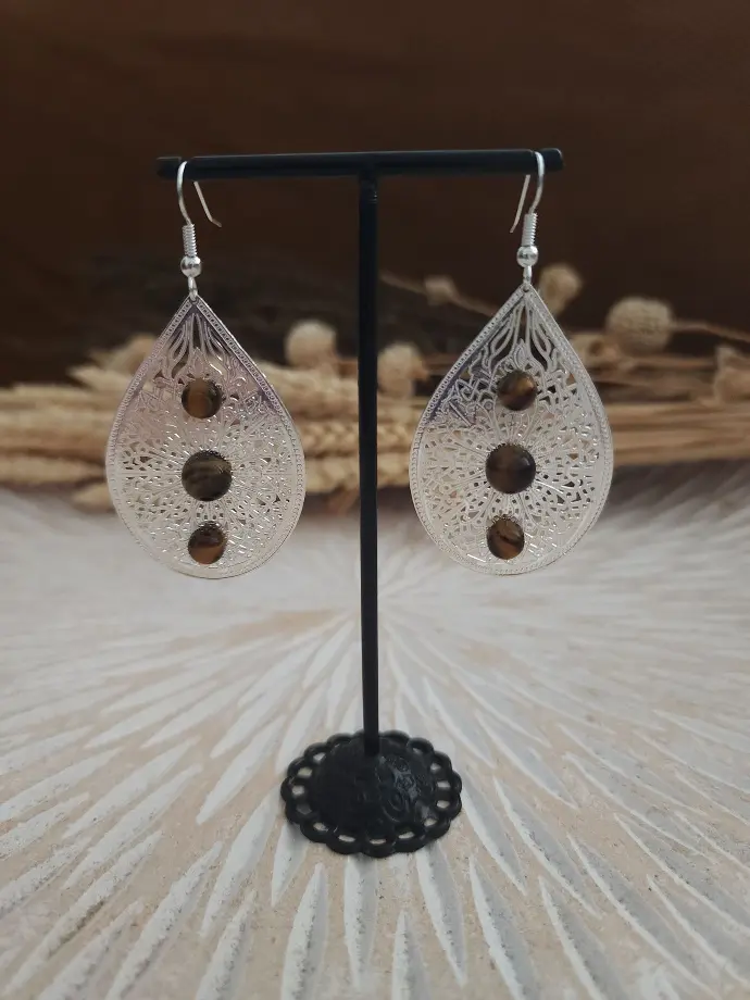 BOET02.Boucles estampe et cabochons