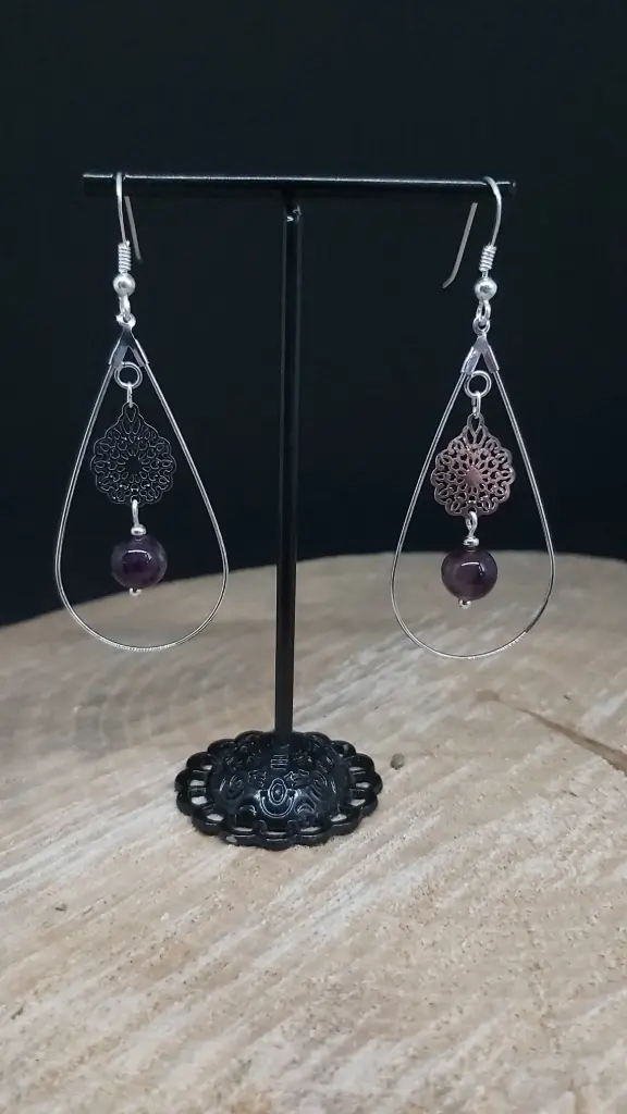 BOEL02.Boucles fil à décorer goutte estampe et perle